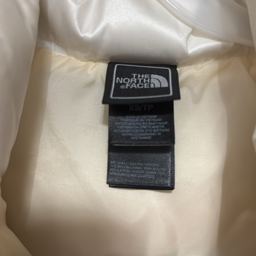 The North Face Ivory Quilted Vest - Picture 3 of 4